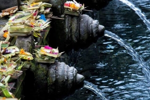 Tirta empul temple - Holy spring water temple