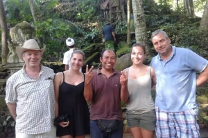 Bali Tour Guide customers