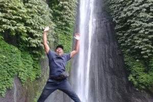 Bali waterfall tour